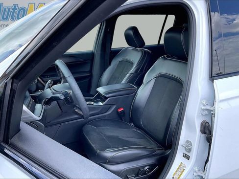 Used 2025 Jeep Grand Cherokee L Altitude AWD/4WD image 27