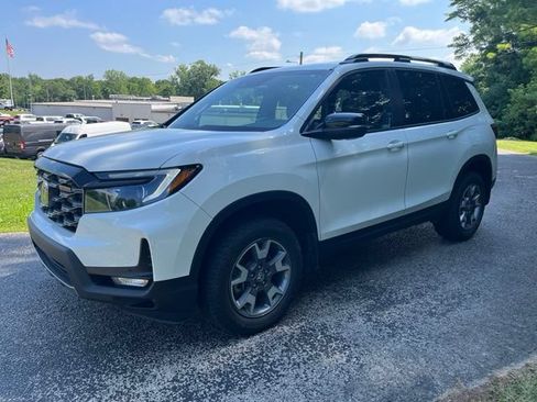 Used 2022 Honda Passport TrailSport image 9