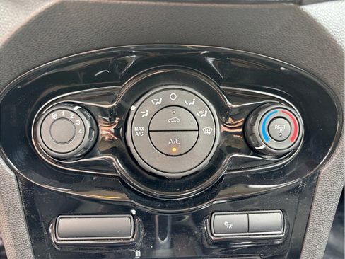 Used 2018 Ford Fiesta SE w/ Equipment Group 201A FWD image 21