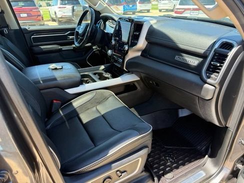 Used 2019 RAM 1500 Laramie AWD/4WD image 16