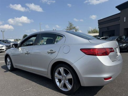 Used 2014 Acura ILX w/ Technology Package FWD image 3