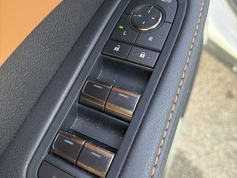 Used 2023 Lexus RX 350 Premium image 13