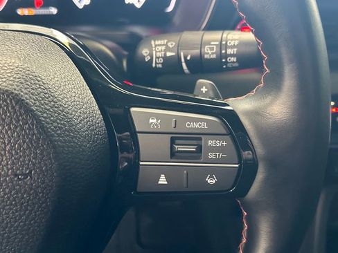 Used 2025 Honda Pilot TrailSport image 38
