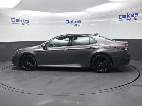Used 2023 Toyota Camry XSE w/ Navigation Package FWD image 4