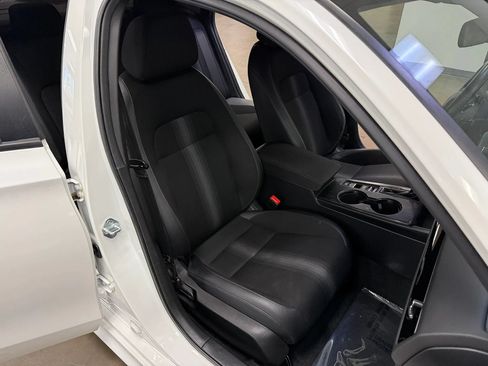 Used 2024 Honda Civic Sport image 11