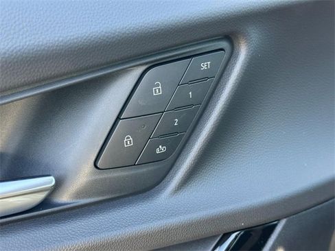 New 2026 Chevrolet Equinox ACTIV w/ Convenience Package III image 10