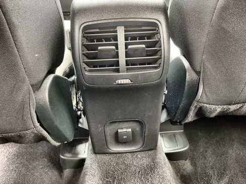 Used 2020 Ford Escape SE image 20