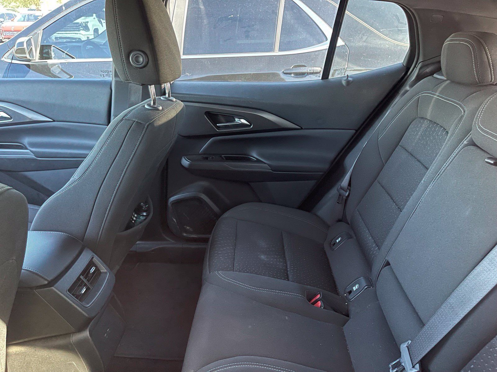 Used 2025 Chevrolet Equinox EV LT FWD image 8