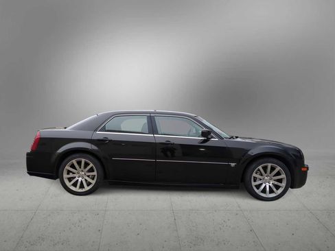 Used 2006 Chrysler 300 SRT8 w/ SRT Option Group I image 9