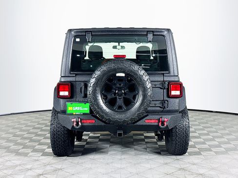 Used 2020 Jeep Wrangler Sport AWD/4WD image 7