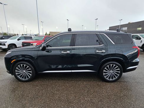Used 2023 Hyundai Palisade Calligraphy image 7