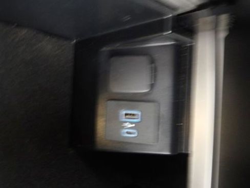 Certified 2022 Ford Explorer XLT w/ Equipment Group 202A image 18