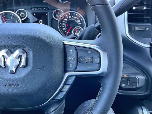 New 2026 RAM 2500 Big Horn AWD/4WD image 7