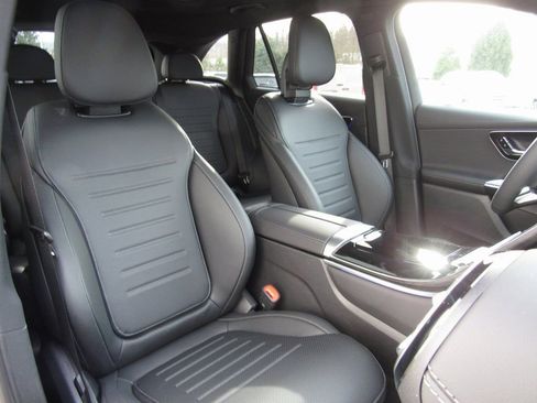 New 2026 Mercedes-Benz GLC 300 4MATIC image 19