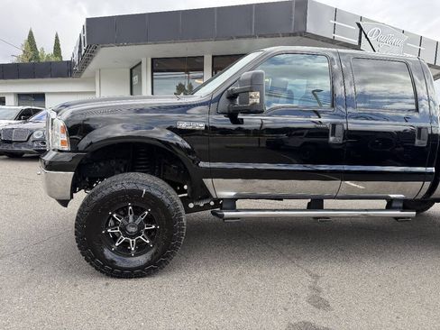 Used 2006 Ford F350 Lariat AWD/4WD image 10