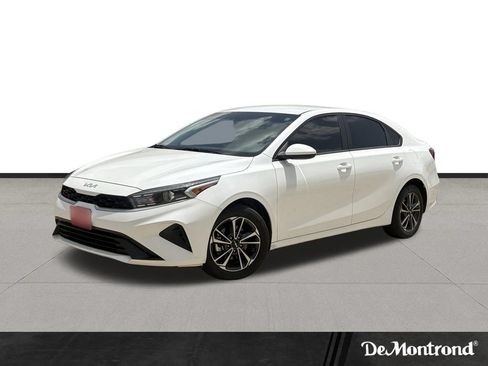 Used 2024 Kia Forte LXS FWD image 1