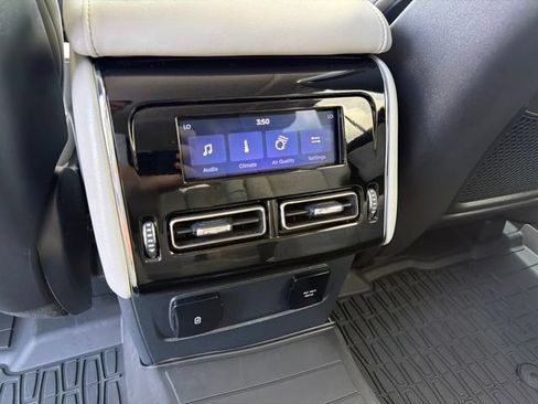 Used 2025 Lincoln Aviator AWD w/ Jet Appearance Package image 23