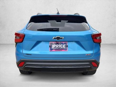 Used 2025 Chevrolet Trax RS w/ Driver Confidence Package image 6
