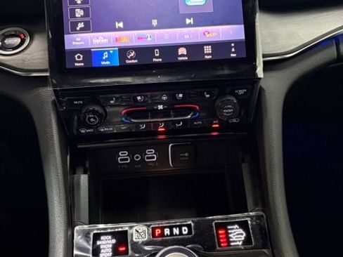 New 2025 Jeep Grand Cherokee L Overland w/ Luxury Tech Group IV image 16