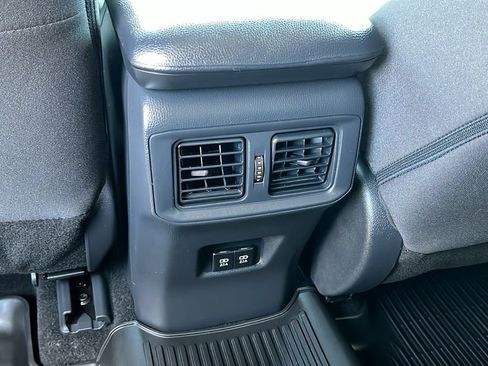 Used 2019 Toyota RAV4 XLE w/ All Weather Liner Package FWD image 10