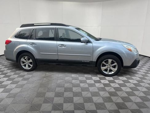Used 2014 Subaru Outback 2.5i Limited AWD/4WD image 7