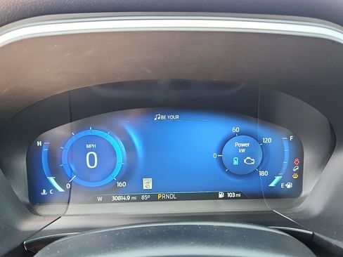 Used 2021 Ford Escape SEL w/ Technology Package FWD image 17