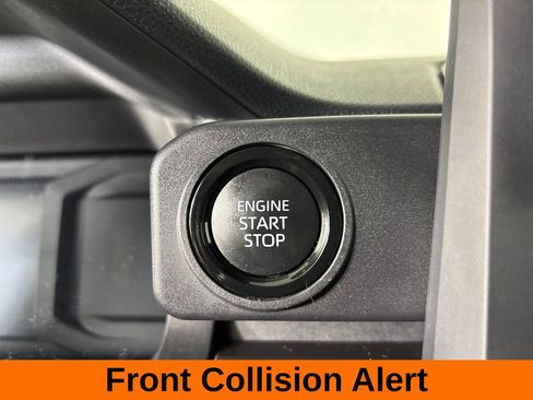 Used 2025 Toyota Tacoma SR5 AWD/4WD image 16
