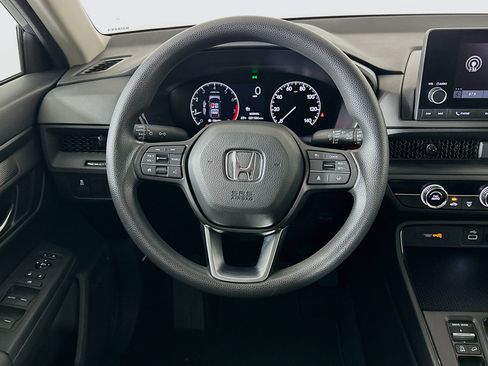 Used 2023 Honda CR-V LX image 17