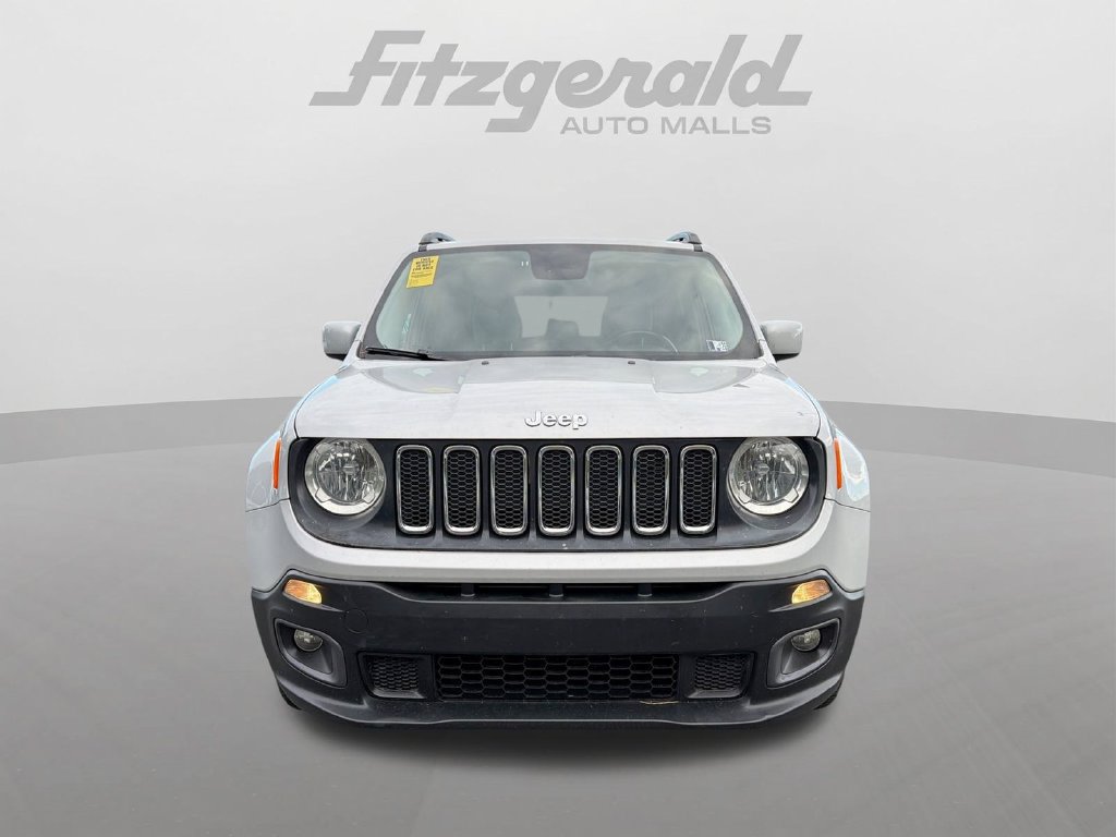 Used 2015 Jeep Renegade Latitude AWD/4WD image 3