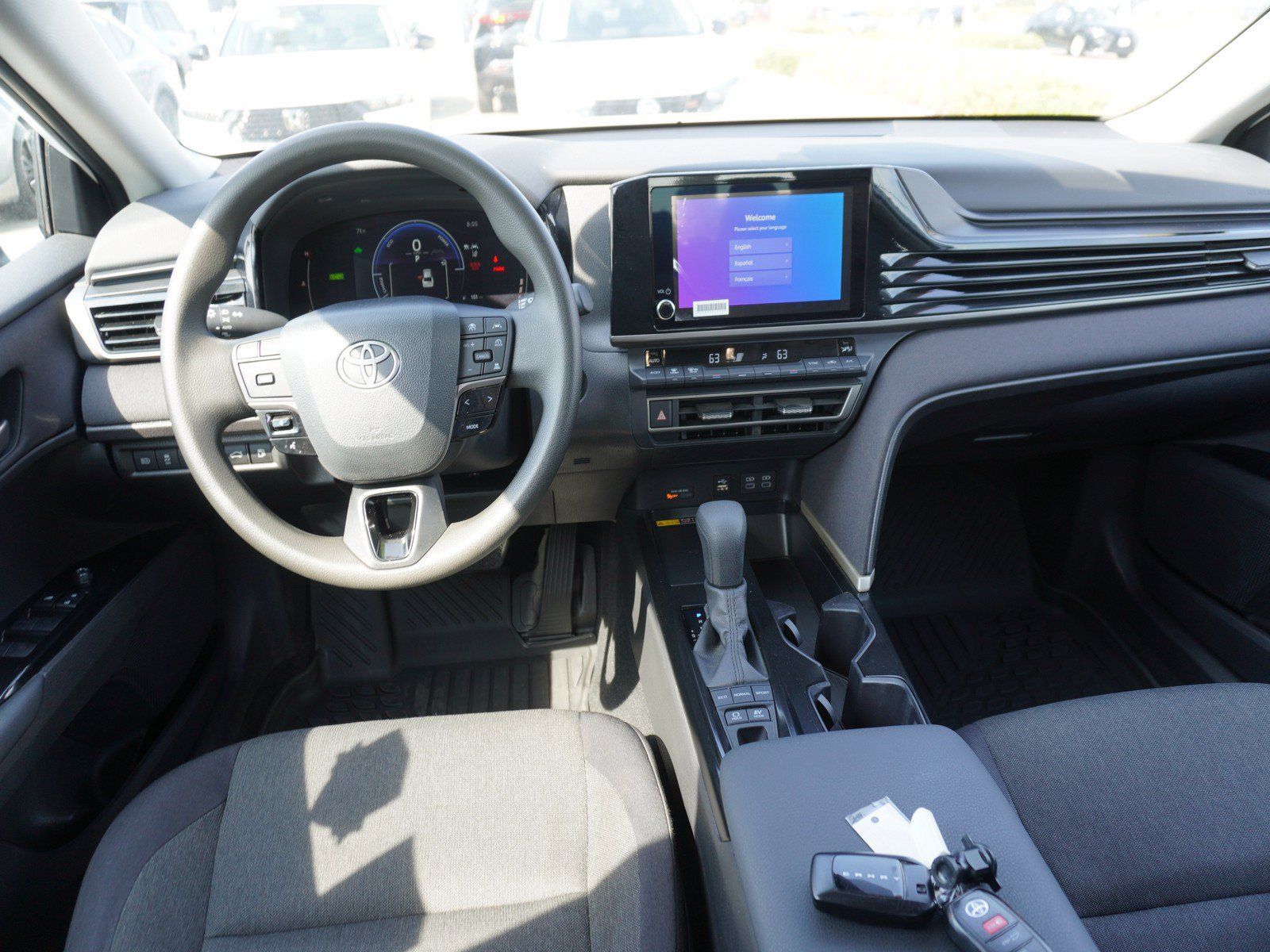 Used 2025 Toyota Camry LE w/ Convenience Package FWD image 2