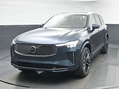New 2026 Volvo XC90 B6 Ultra w/ Protection Package image 3