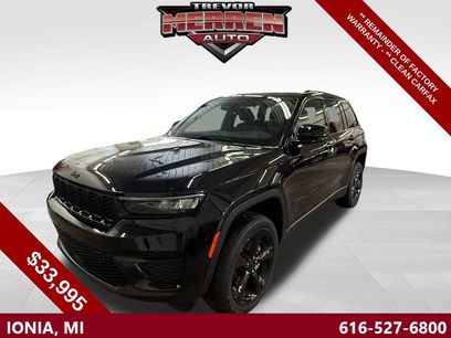 Used 2024 Jeep Grand Cherokee Altitude