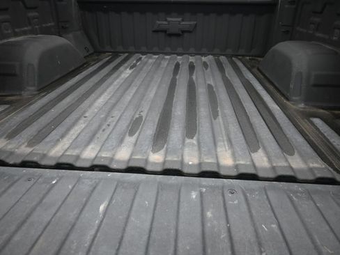 Used 2022 Chevrolet Silverado 1500 LTZ AWD/4WD image 11