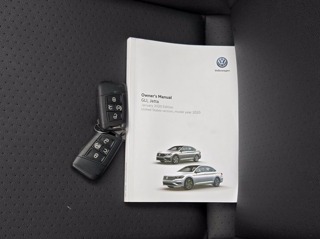 Used 2020 Volkswagen Jetta SE w/ SE Cold Weather Package FWD image 10
