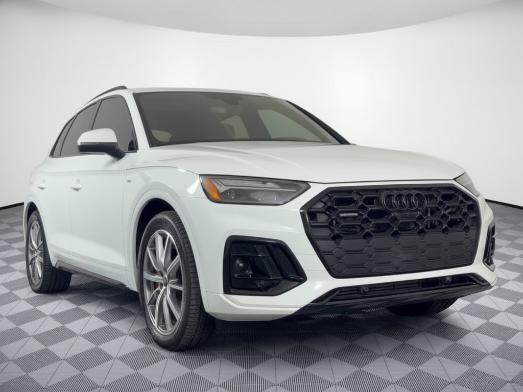 Used 2024 Audi Q5 e Premium Plus w/ Premium Plus Package AWD/4WD image 7