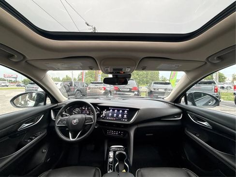 Used 2021 Buick Envision Essence w/ Technology Package I FWD image 18