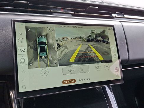 Certified 2025 Land Rover Range Rover Sport SE AWD/4WD image 15