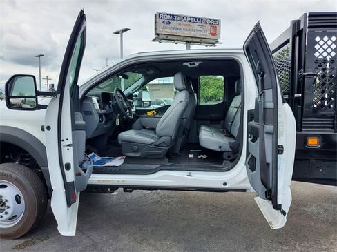 Used 2024 Ford F450 XL w/ Snow Plow Prep Package image 18