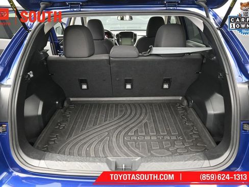 Used 2025 Subaru Crosstrek 2.5i Premium AWD/4WD image 27