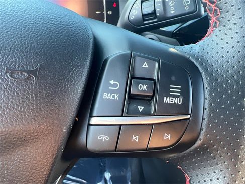 Used 2025 Ford Escape ST-Line Elite image 17