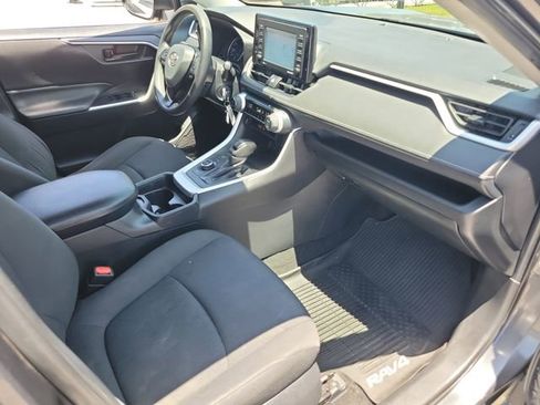 Used 2020 Toyota RAV4 LE w/ All Weather Liner Package AWD/4WD image 20