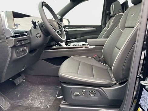 New 2026 Cadillac Escalade ESV Luxury w/ LPO, Radiant Package image 18