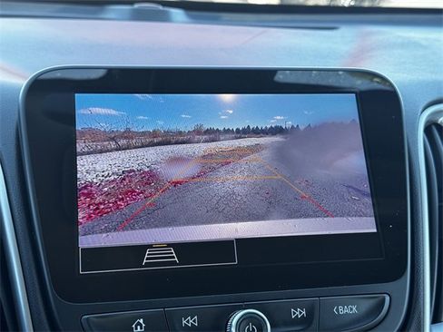 Used 2024 Chevrolet Malibu LT image 27