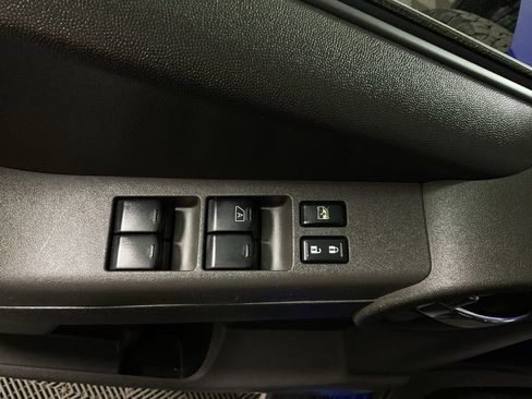 Used 2015 Nissan Xterra PRO-4X AWD/4WD image 20