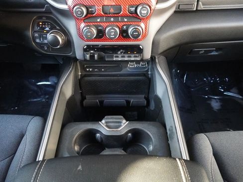 Used 2019 RAM 1500 Big Horn AWD/4WD image 33