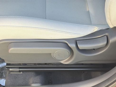 Used 2024 Hyundai Kona SE image 23