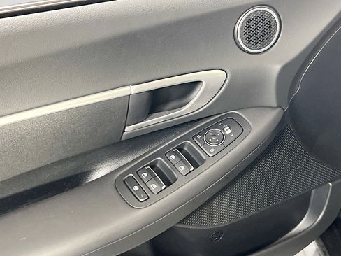 Used 2023 Hyundai Sonata SE FWD image 17