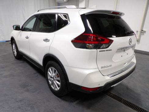 Used 2019 Nissan Rogue SV AWD/4WD image 7