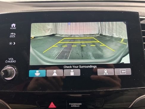 Used 2019 Honda Pilot Touring image 19