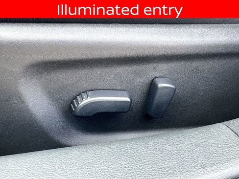 Used 2025 Nissan Altima 2.5 SV image 17